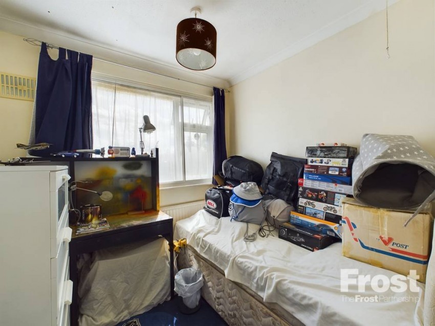 Images for Staines-upon-Thames, Surrey EAID:2640919782 BID:STA