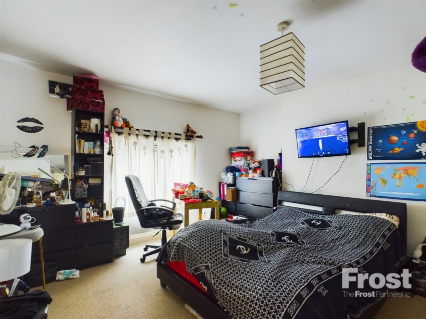 Images for Fairfield Avenue, Staines-Upon-Thames, Middlesex EAID:2640919782 BID:STL