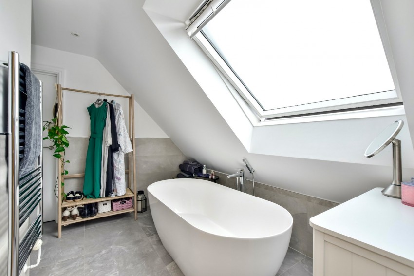 Images for Little Chalfont, Buckinghamshire EAID:2640919782 BID:AME