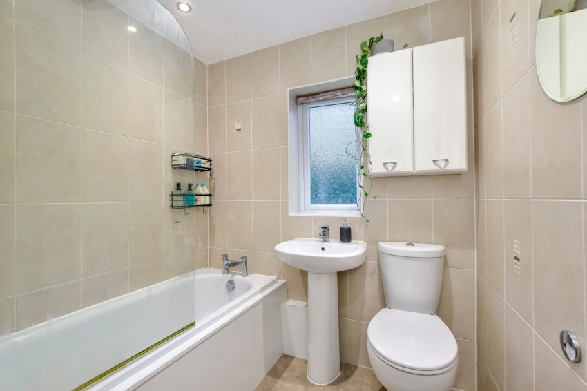Images for Little Chalfont, Buckinghamshire EAID:2640919782 BID:AME