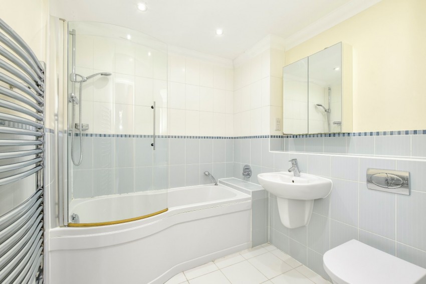 Images for Amersham, Buckinghamshire EAID:2640919782 BID:AME
