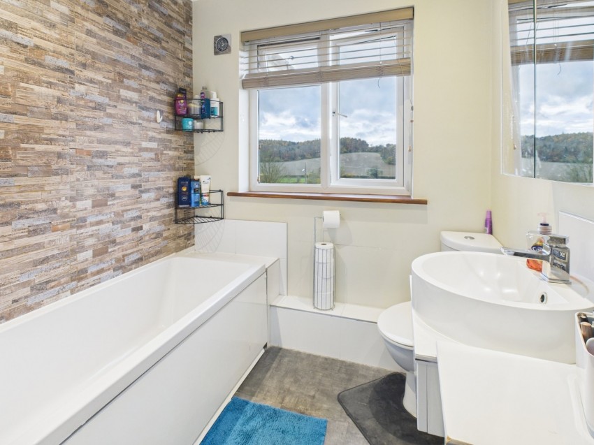 Images for Amersham, Buckinghamshire EAID:2640919782 BID:AME