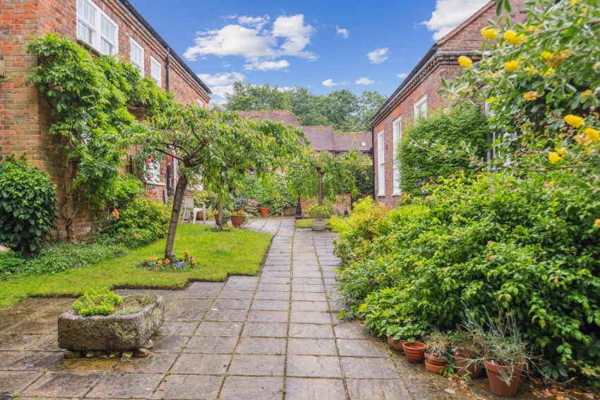 Images for Amersham, Buckinghamshire EAID:2640919782 BID:AME