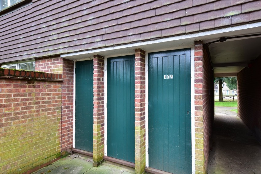 Images for Amersham, Buckinghamshire EAID:2640919782 BID:AME