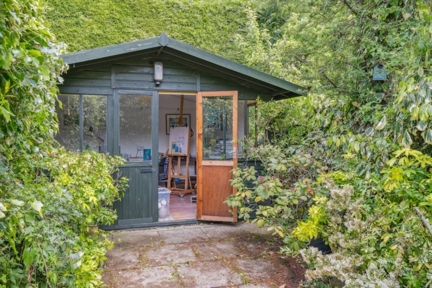 Images for Amersham, Buckinghamshire EAID:2640919782 BID:AME
