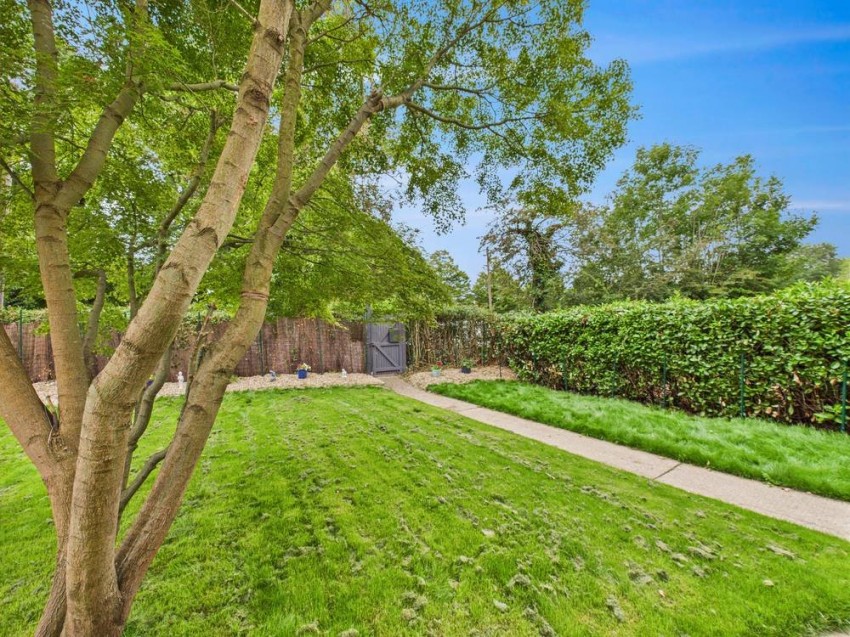 Images for Amersham, Buckinghamshire EAID:2640919782 BID:AME