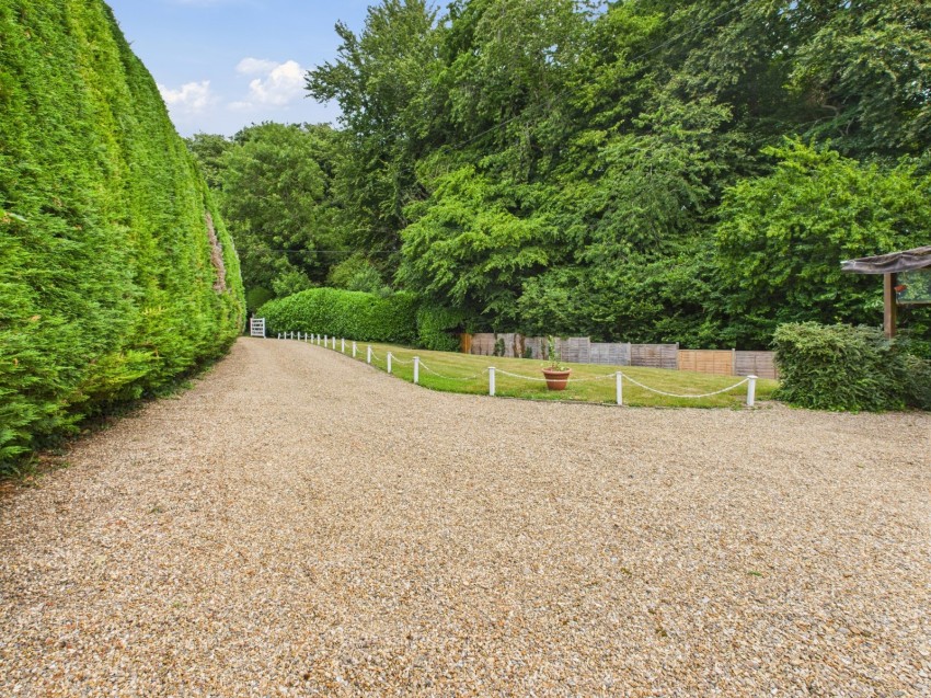 Images for Amersham, Buckinghamshire EAID:2640919782 BID:AME