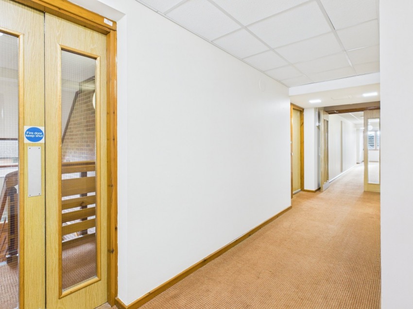 Images for Amersham, Buckinghamshire EAID:2640919782 BID:AME