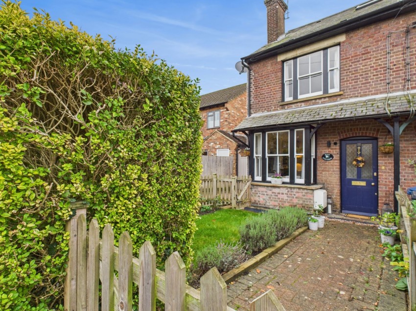 Images for Amersham, Buckinghamshire EAID:2640919782 BID:AME