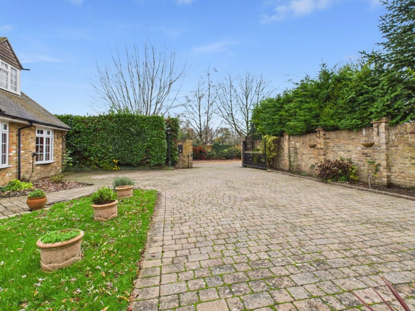 Images for Little Chalfont, Amersham, Buckinghamshire EAID:2640919782 BID:AME