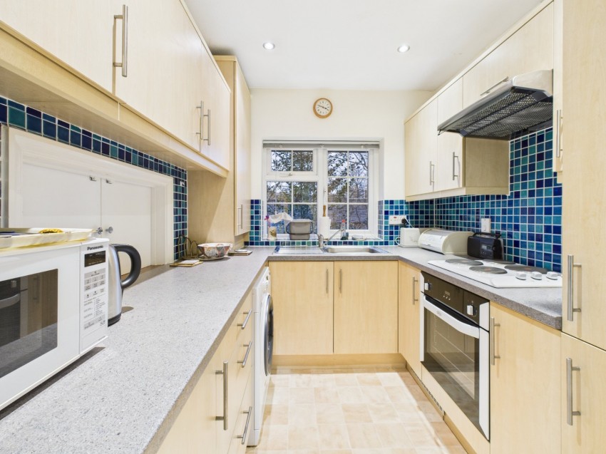 Images for Amersham, Buckinghamshire EAID:2640919782 BID:AME