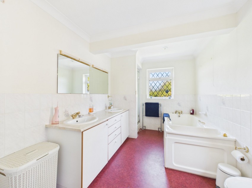 Images for Hyde Heath, Amersham, Buckinghamshire EAID:2640919782 BID:AME