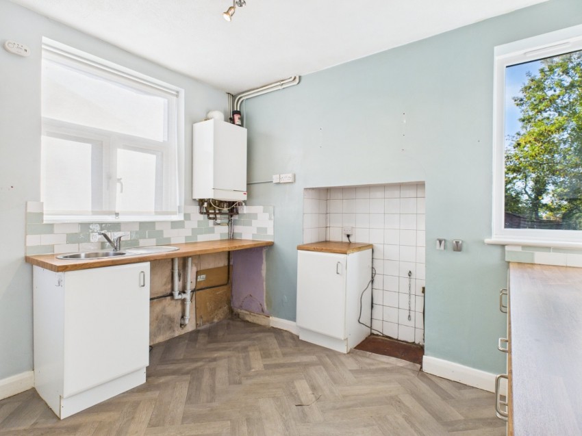 Images for Holmer Green, High Wycombe EAID:2640919782 BID:AME