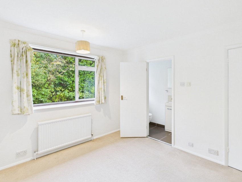 Images for Little Chalfont, Buckinghamshire EAID:2640919782 BID:AME