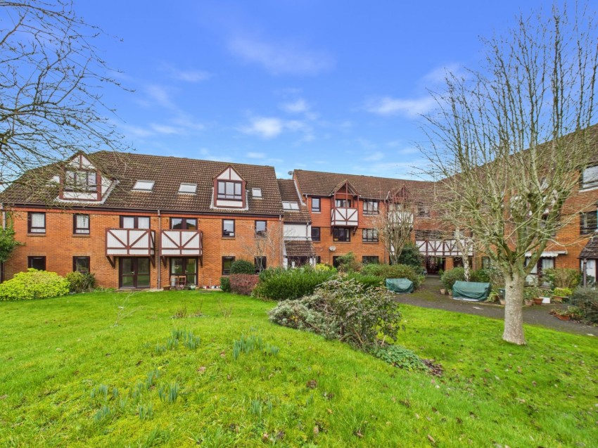 Images for Amersham, Buckinghamshire EAID:2640919782 BID:AME