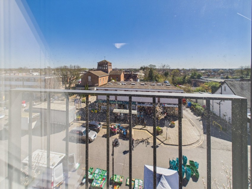 Images for Sycamore Road, 75 Sycamore Road, Amersham, Buckinghamshire EAID:2640919782 BID:AME