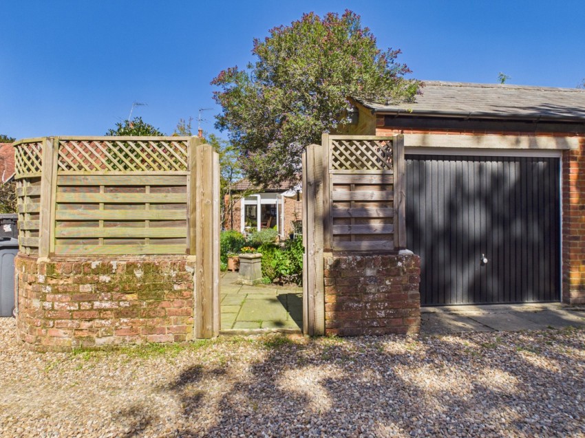 Images for Amersham, Buckinghamshire EAID:2640919782 BID:AME