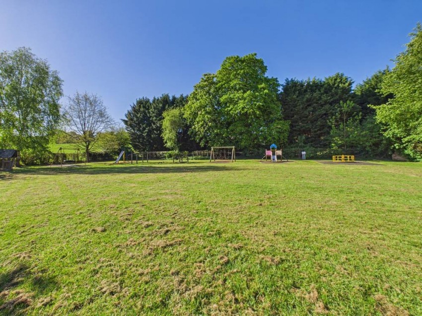 Images for Amersham, Buckinghamshire EAID:2640919782 BID:AME