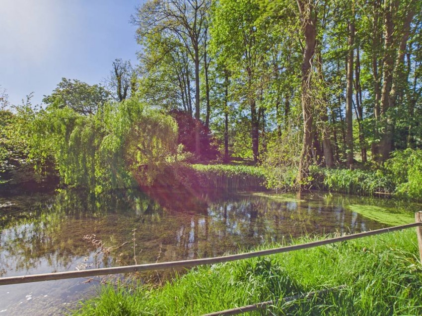 Images for Amersham, Buckinghamshire EAID:2640919782 BID:AME