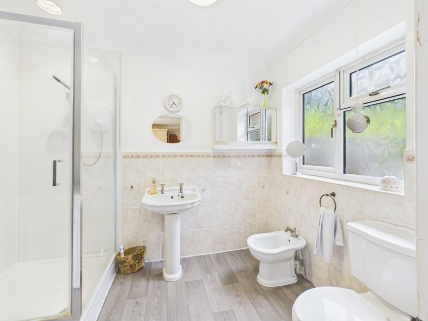 Images for Chesham Bois, Amersham, Buckinghamshire EAID:2640919782 BID:AME
