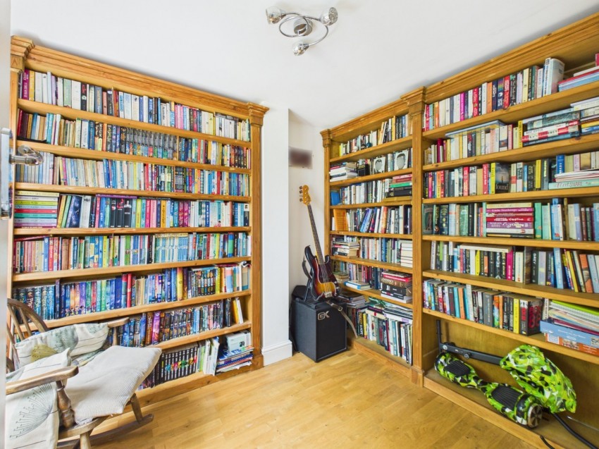 Images for Amersham, Buckinghamshire EAID:2640919782 BID:AME