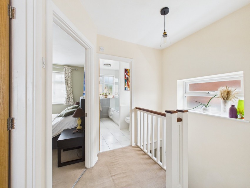 Images for Amersham, Buckinghamshire EAID:2640919782 BID:AME