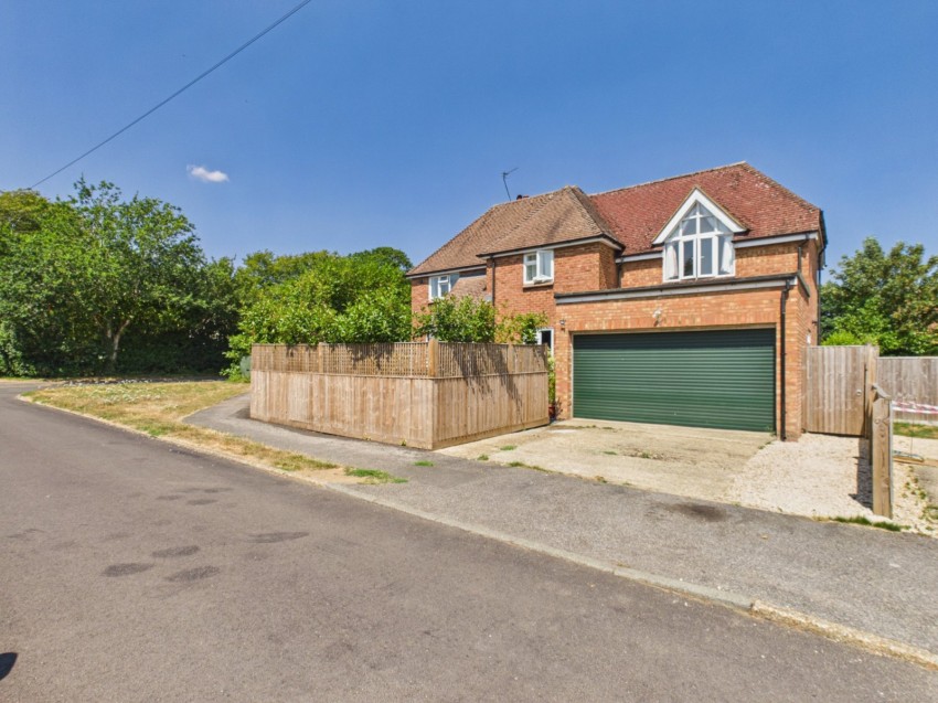 Images for Hyde Heath, Amersham, Buckinghamshire EAID:2640919782 BID:AME