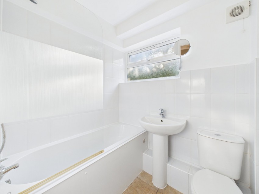 Images for Station Road, Amersham, Buckinghamshire EAID:2640919782 BID:AML