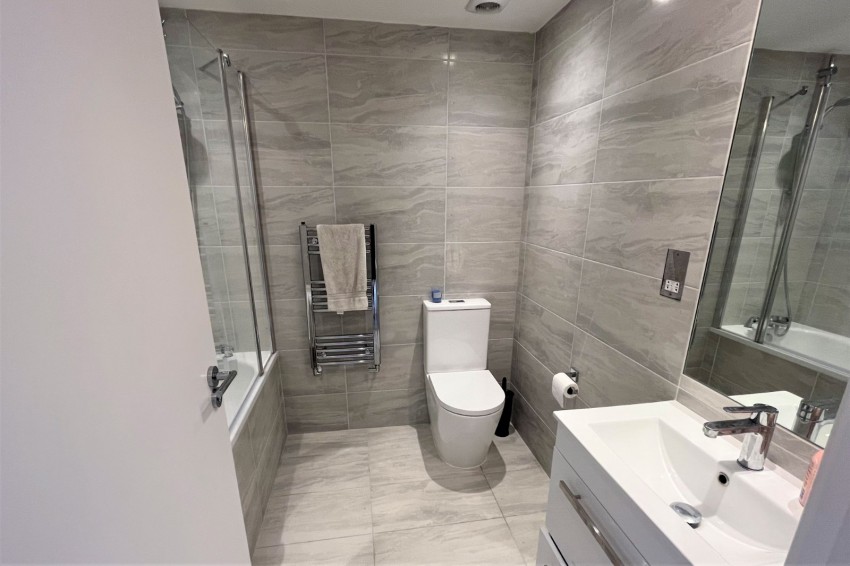 Images for Chiltern Avenue, 31 Chiltern Avenue, Amersham EAID:2640919782 BID:AML