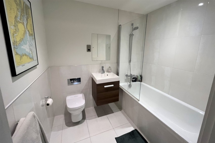 Images for Sycamore Road, 75 Sycamore Road, Amersham, Buckinghamshire EAID:2640919782 BID:AML