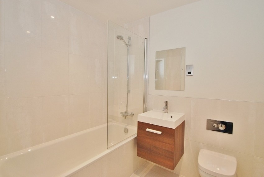 Images for Sycamore Road, Amersham, Buckinghamshire EAID:2640919782 BID:AML