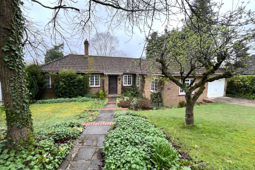 Images for Chalfont St. Giles EAID:2640919782 BID:CGL