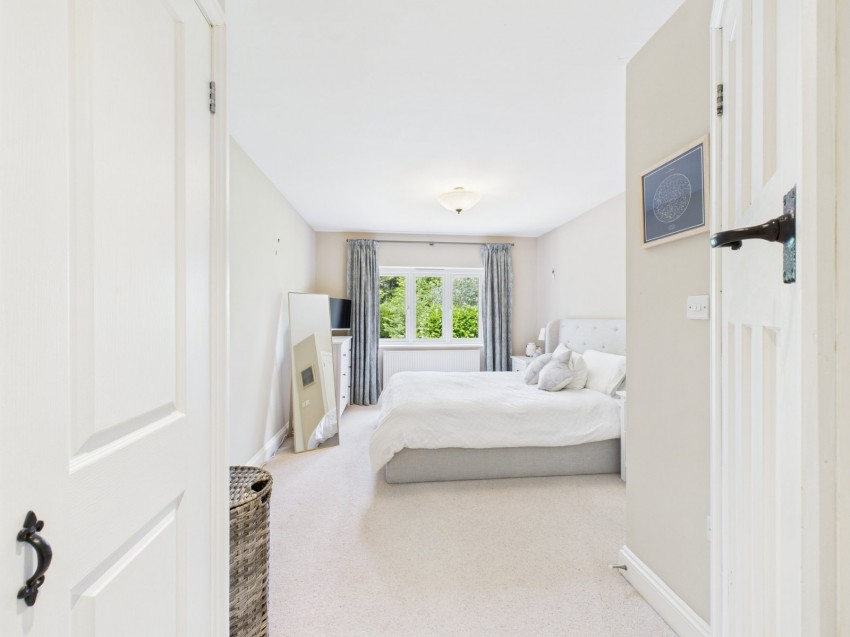 Images for Chalfont St. Giles EAID:2640919782 BID:CSG