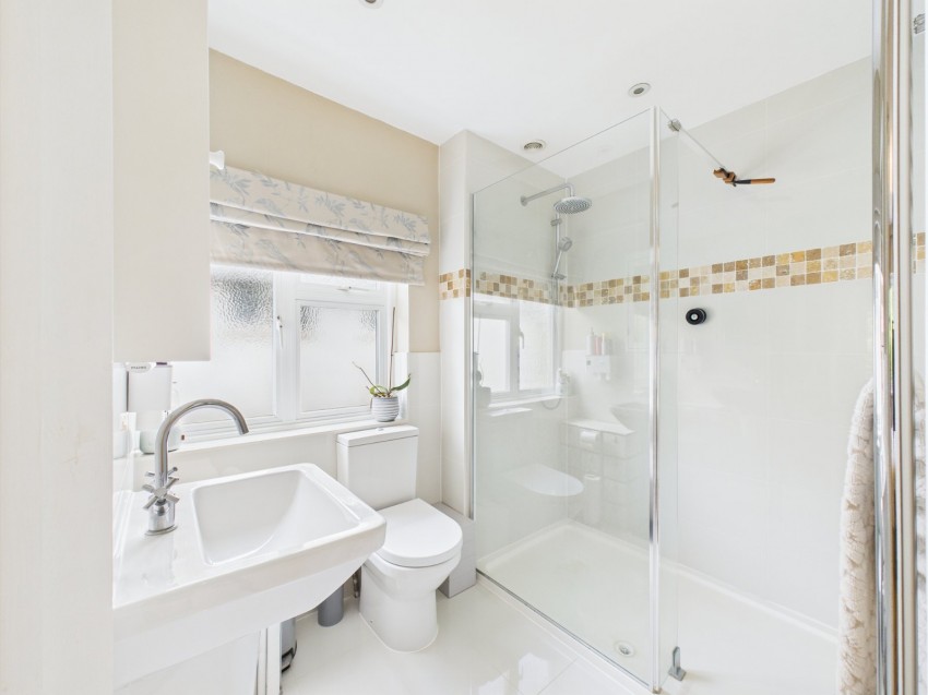 Images for Chalfont St. Giles EAID:2640919782 BID:CSG