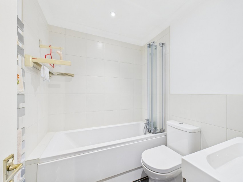 Images for Amersham, Buckinghamshire EAID:2640919782 BID:AML