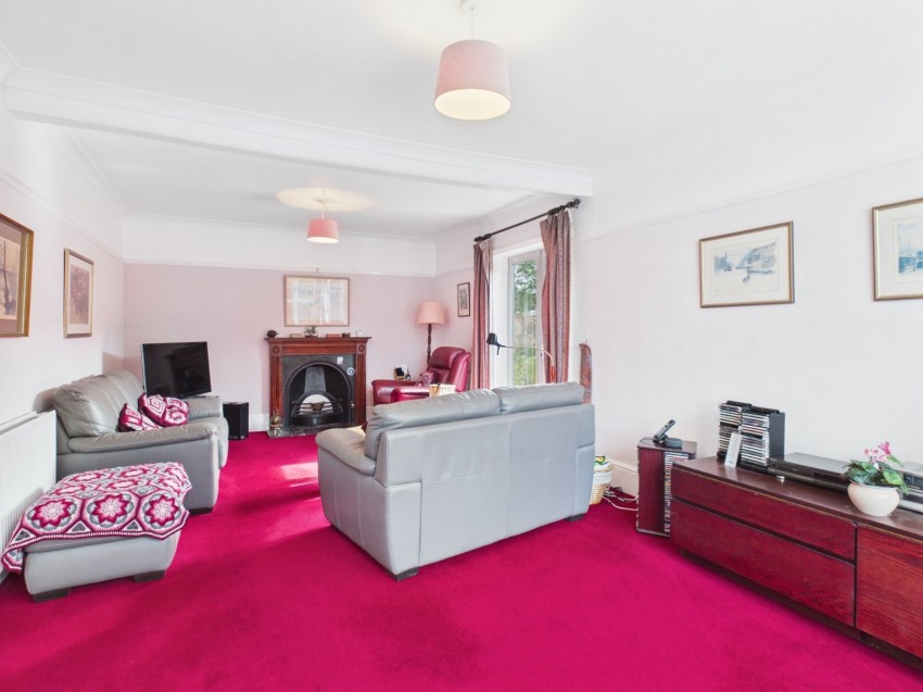 Images for Amersham, Buckinghamshire EAID:2640919782 BID:AME