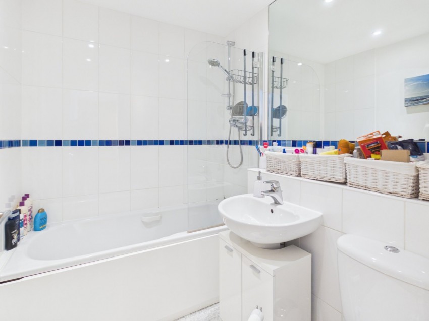 Images for Ashford, Middlesex EAID:2640919782 BID:ASH