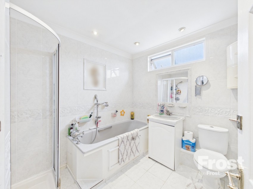 Images for Ashford, Surrey EAID:2640919782 BID:ASH