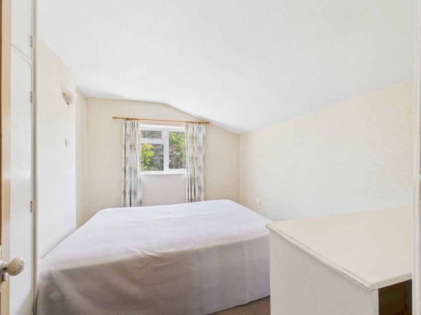 Images for Ashford, Surrey EAID:2640919782 BID:ASH