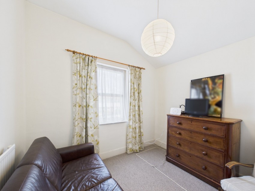 Images for Ashford, Surrey EAID:2640919782 BID:ASH