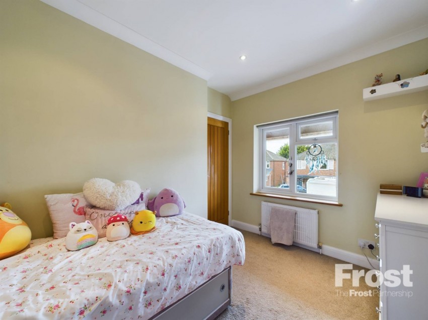 Images for Staines-upon-Thames, Surrey EAID:2640919782 BID:STA
