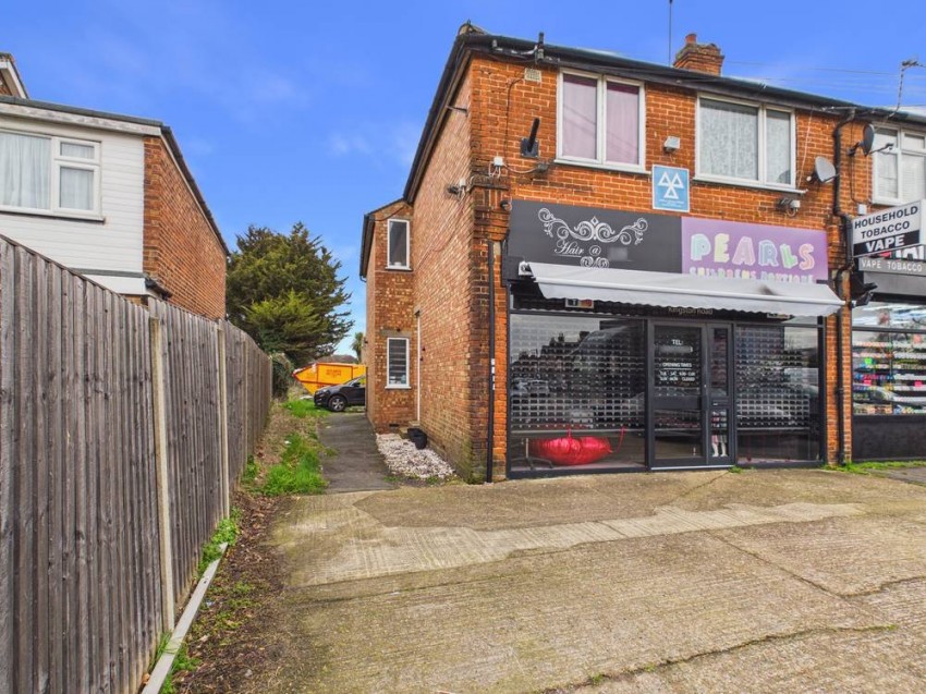 Images for Staines-upon-Thames, Surrey EAID:2640919782 BID:STA