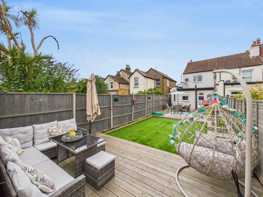 Images for Ashford, Surrey EAID:2640919782 BID:ASH