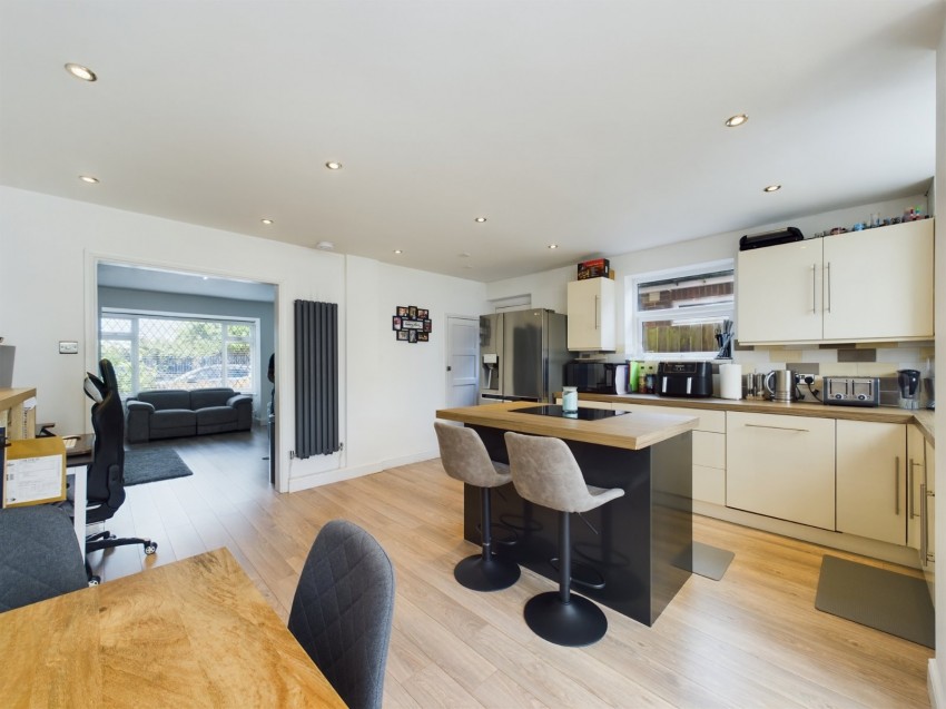 Images for Ashford, Surrey EAID:2640919782 BID:ASH