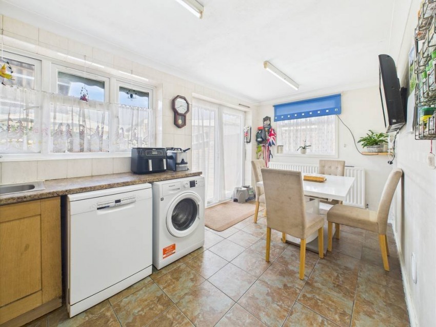 Images for Feltham, Middlesex EAID:2640919782 BID:FEL