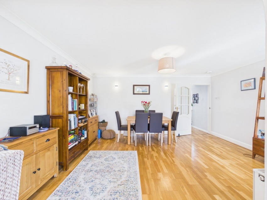 Images for Ashford, Surrey EAID:2640919782 BID:ASH