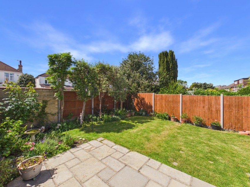 Images for Ashford, Surrey EAID:2640919782 BID:ASH