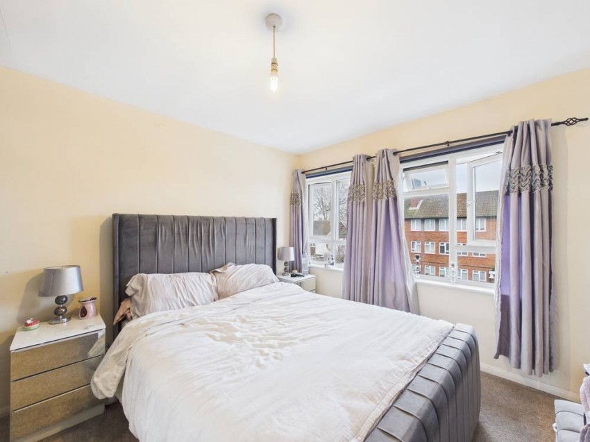 Images for Ashford, Surrey EAID:2640919782 BID:ASH