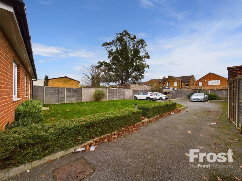 Images for Ashford, Surrey EAID:2640919782 BID:ASH