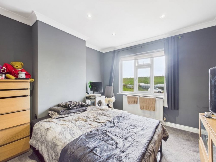 Images for Ashford, Surrey EAID:2640919782 BID:ASH